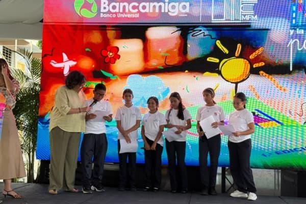 Bancamiga invierte en lectura: la banca que educa también pesa en el P2P cripto