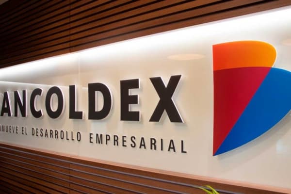 Bancóldex y la banca venezolana: ¿nuevo corredor formal o amenaza para el P2P?