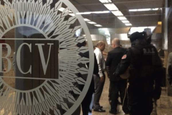 BCV aprieta el cerco: encaje diferenciado y multas que suben 1.500%