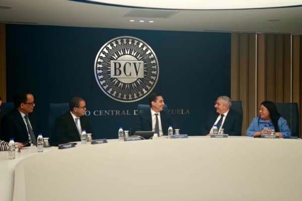 BCV y CEPAL se sientan a la mesa: ¿qué se juega el dólar y el P2P?