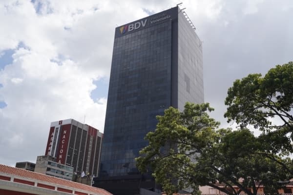 BDV rompe el millardo en créditos: qué significa para el P2P y el USDT