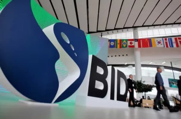 BID frena préstamo de US$2.500 millones: bonos DPN caen y el P2P se tensiona
