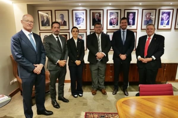 BVC y Embajada de EEUU: señales que el mercado P2P venezolano debe leer