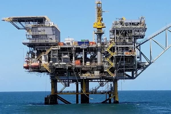Catar toca la puerta del gas venezolano: lectura P2P para tu USDT
