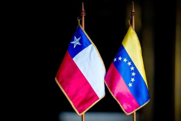 Consulados chilenos reabren: el detalle que mueve al P2P y las remesas