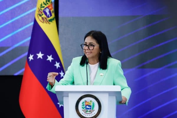 Delcy dice no a la dolarización: el USDT sigue mandando en el P2P venezolano
