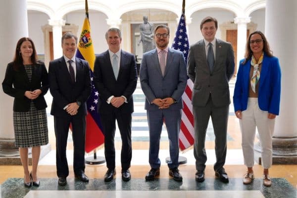 EEUU mueve fichas comerciales en Caracas: ¿qué significa para el mercado P2P y el USDT?