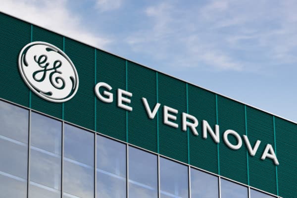 GE Vernova no mueve un tornillo hasta cobrar: el SEN y su efecto en el P2P