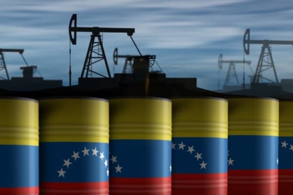 Petróleo venezolano toca 93,75$ y producción llega a 1,2 millones bpd