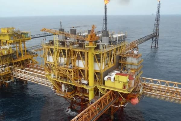 Petróleo y cripto: el acuerdo Trump-Maduro que puede mover el dólar en Venezuela