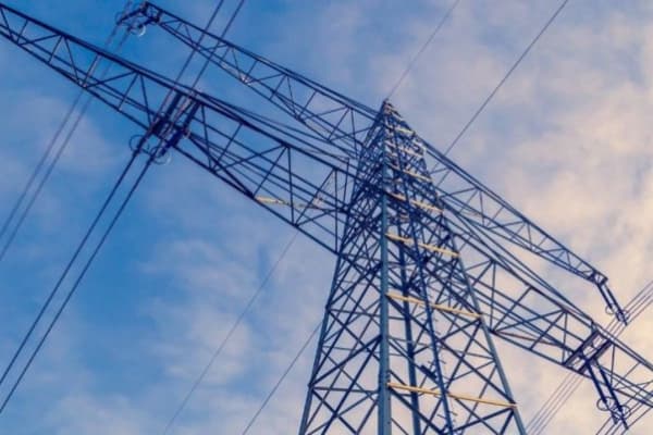 Petroleras con luz propia: el día que el SEN dejó de ser obligatorio
