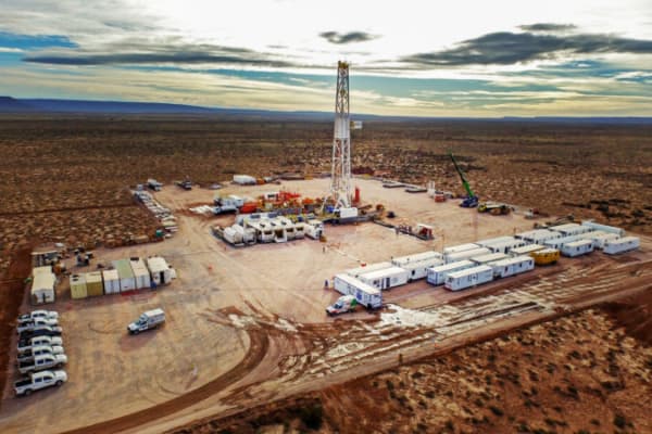 Vaca Muerta suma socio: la jugada energética que mira el P2P venezolano