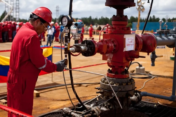 Acuerdo petrolero con EE.UU.: ¿impactará al P2P y al dólar venezolano?